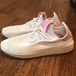Women’s Pharrell Tennis Shoes